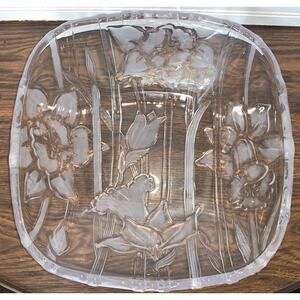 Vintage embossed frosted Floral Patterned glass fruit bowl/serving dish 10” X 4”